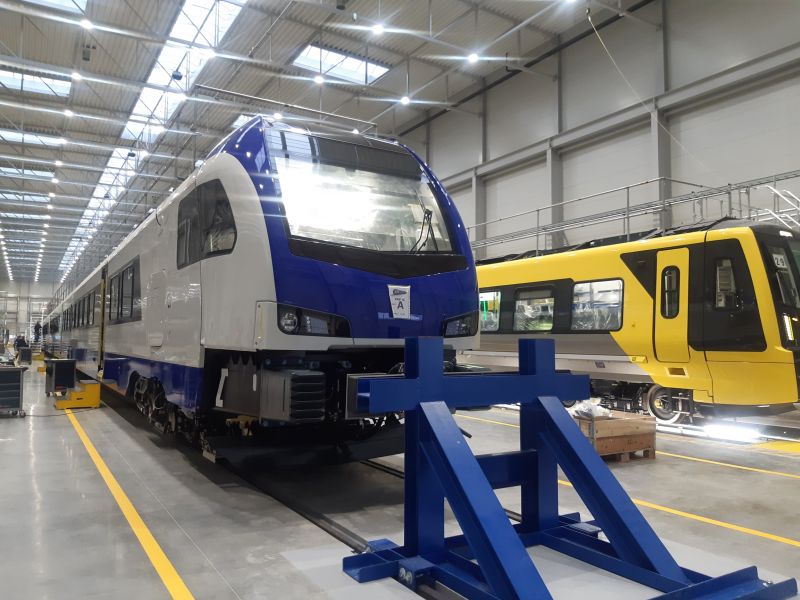 nowy pociąg FLIRT dla PKP Intercity