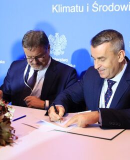 W imieniu PSG porozumienie podpisali prezes zarządu Robert Więckowski i członek zarządu ds. technicznych Ireneusz Krupa (od lewej)