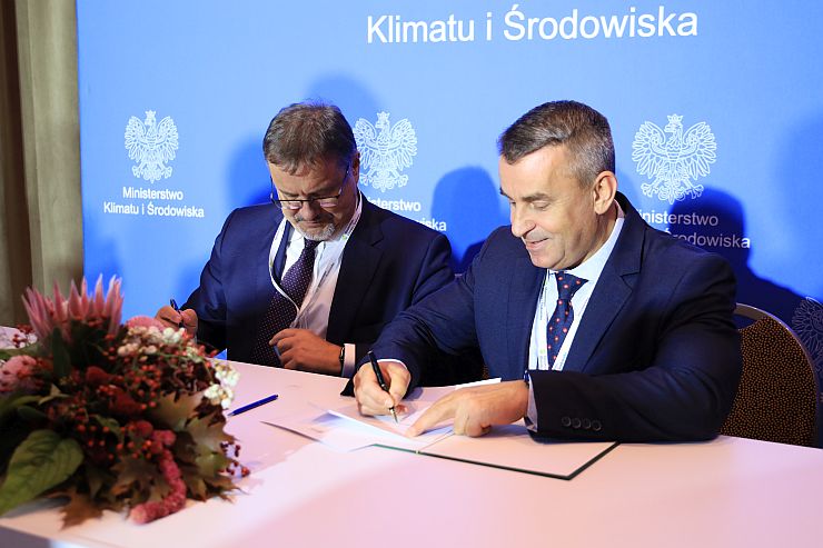 W imieniu PSG porozumienie podpisali prezes zarządu Robert Więckowski i członek zarządu ds. technicznych Ireneusz Krupa (od lewej