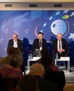 panel dyskusyjny ,,Europa w poszukiwaniu przywództwa” na VII Europejskim Kongresie Samorządów fot. mat. prasowe EKS