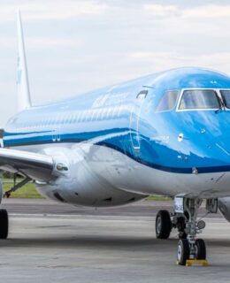 KLM Embraer 195-E2 fot. AIR FRANCE KLM